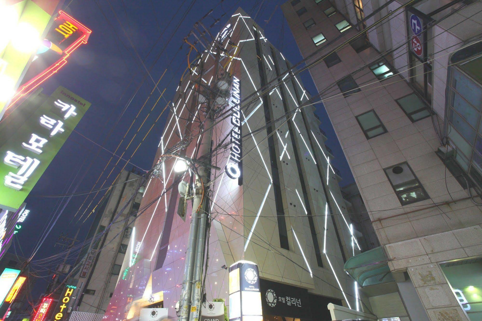 โรงแรมจองโน คุลลิแนน โซล ภายนอก รูปภาพ