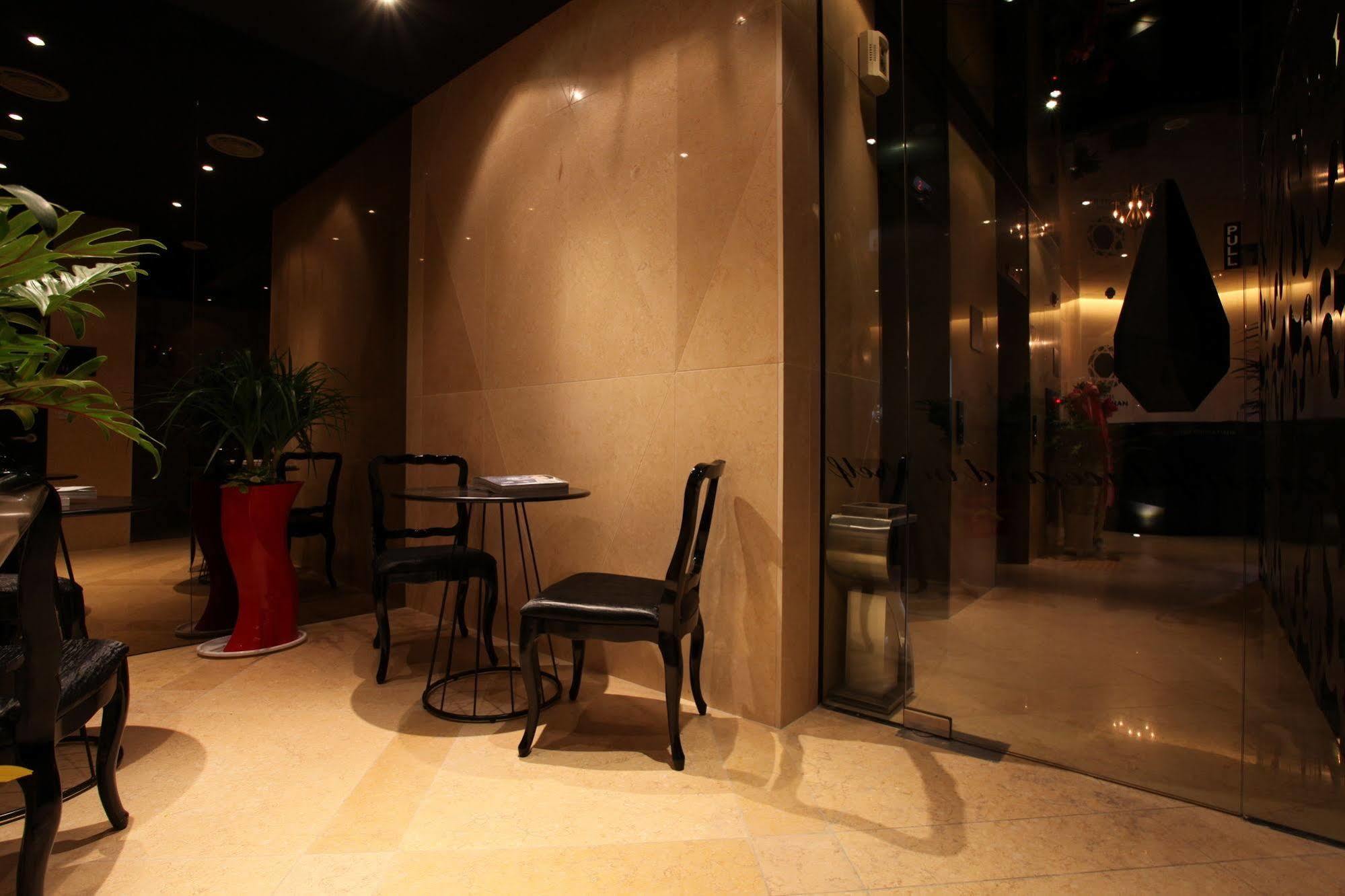 โรงแรมจองโน คุลลิแนน โซล ภายนอก รูปภาพ